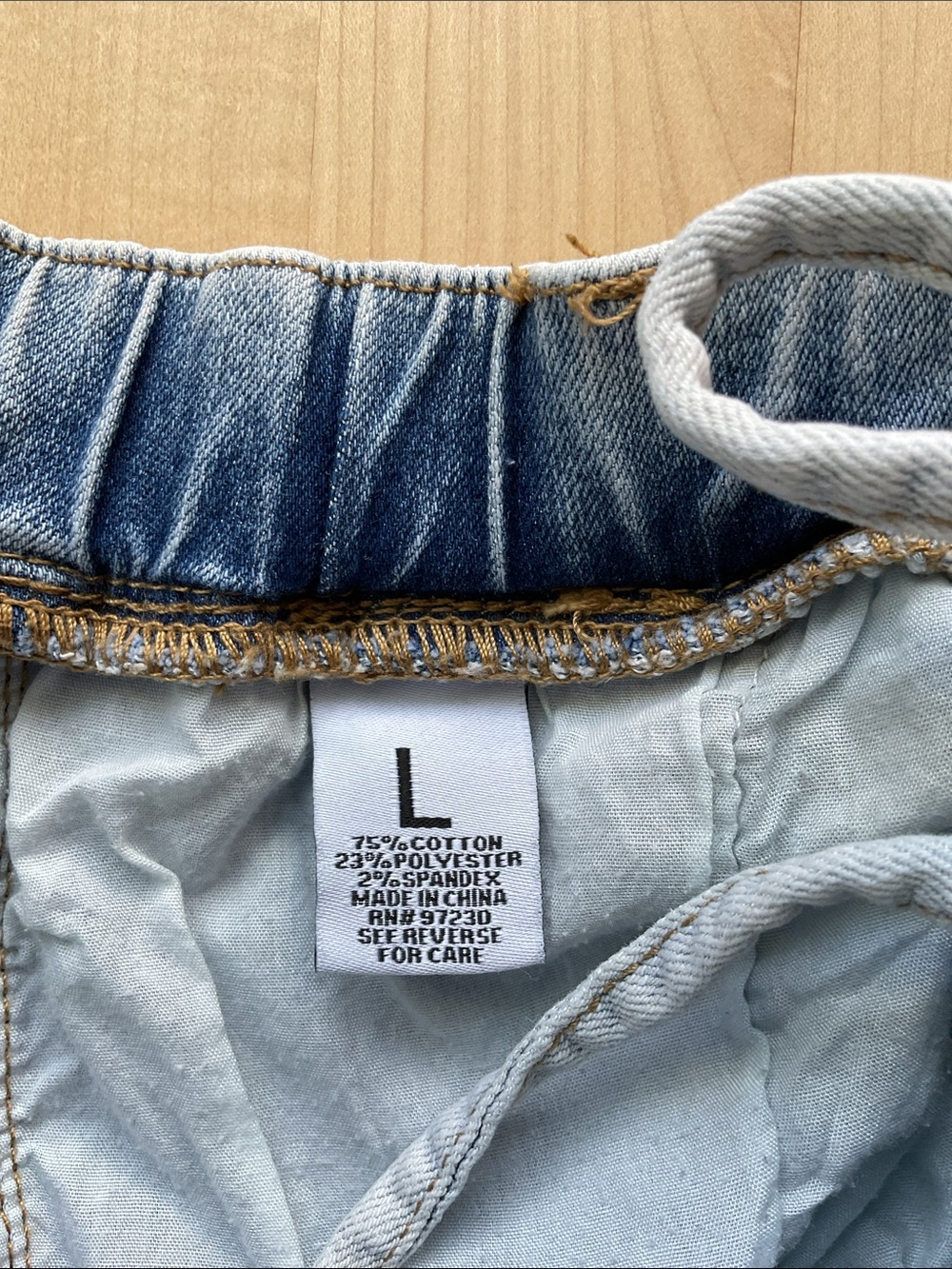 Almost Famous Jogger Style Jeans - Picture 8 of 9